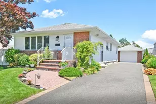 91 Pollok Pl, Hicksville, NY 11801 - Photo 25