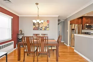 91 Pollok Pl, Hicksville, NY 11801 - Photo 7