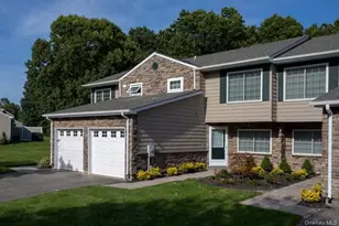 2504 Townhouse Dr, Coram, NY 11727 - Photo 3