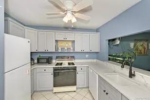 130 Commodore Cir, Port Jefferson Station, NY 11776 - Photo 7