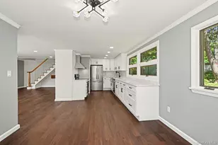 94 E East Way, Mount Kisco, NY 10549 - Photo 11