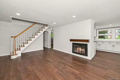 94 E East Way, Mount Kisco, NY 10549 - Photo 5