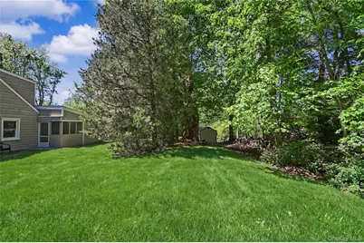 94 E East Way, Mount Kisco, NY 10549 - Photo 29