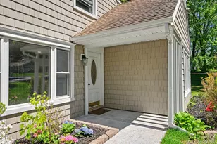 94 E East Way, Mount Kisco, NY 10549 - Photo 3
