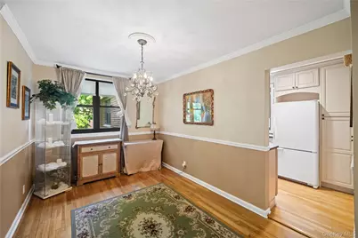 58-48 246th Crescent #Upper, Douglaston, NY 11362 - Photo 7