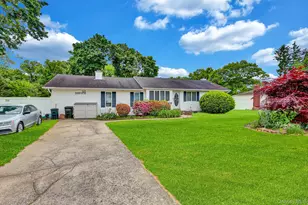 98 Granny Rd, Farmingville, NY 11738 - Photo 3