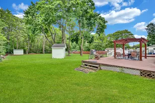 98 Granny Rd, Farmingville, NY 11738 - Photo 21
