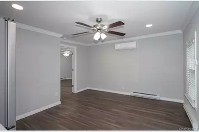 22 Park Avenue #7, Amityville, NY 11701 - Photo 5