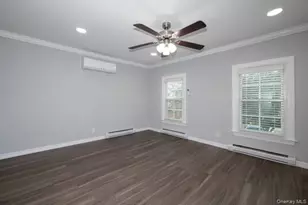 22 Park Ave, Amityville, NY 11701 - Photo 3