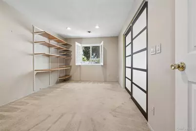 86 W Cambridge Drive W #86, Copiague, NY 11726 - Photo 17