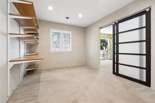86 W Cambridge Dr W, Copiague, NY 11726 - Photo 19