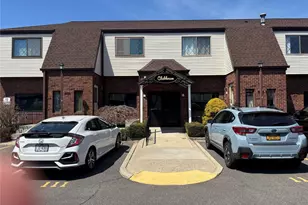 86 W Cambridge Dr W, Copiague, NY 11726 - Photo 39