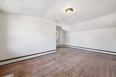 176 Wright Avenue, Malverne, NY 11565 - Photo 31