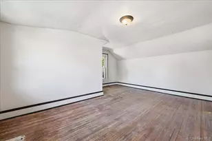 176 Wright Ave, Malverne, NY 11565 - Photo 31