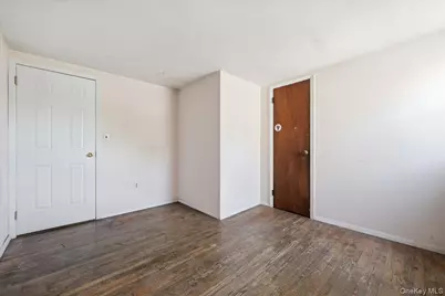 176 Wright Avenue, Malverne, NY 11565 - Photo 35