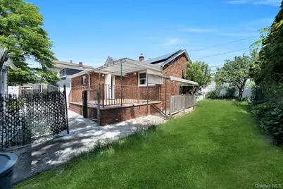 105 Claridge Avenue, Elmont, NY 11003 - Photo 21