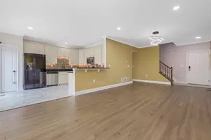 1115 Balsam Dr, New Windsor, NY 12553 - Photo 9