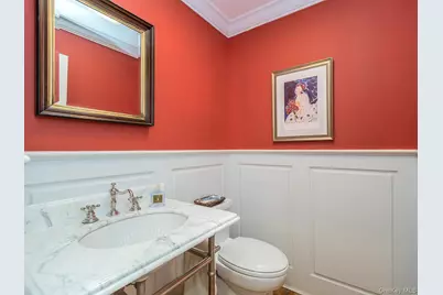 291 Prospect Avenue, Sea Cliff, NY 11579 - Photo 17