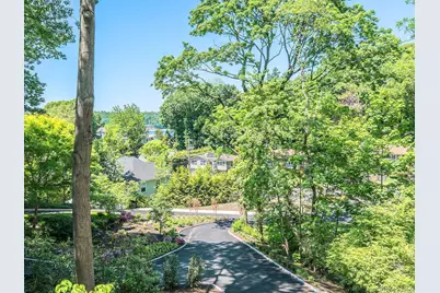 291 Prospect Avenue, Sea Cliff, NY 11579 - Photo 11