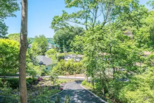 291 Prospect Ave, Sea Cliff, NY 11579 - Photo 11