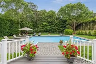 24 Bridle Path, Westhampton Beach, NY 11978 - Photo 3