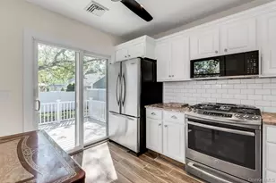 87 Willett Ave, Sayville, NY 11782 - Photo 15