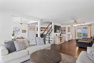 14 Mountain St, Ronkonkoma, NY 11779 - Photo 3