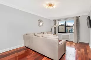 470 N Broadway, Yonkers, NY 10701 - Photo 3