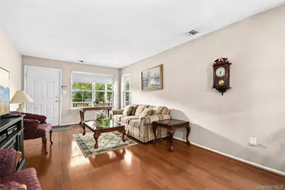 81 Sprucewood Boulevard, Central Islip, NY 11722 - Photo 5