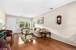 81 Sprucewood Blvd, Central Islip, NY 11722 - Photo 5