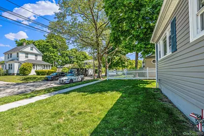 42 Willow Avenue, Freeport, NY 11520 - Photo 7