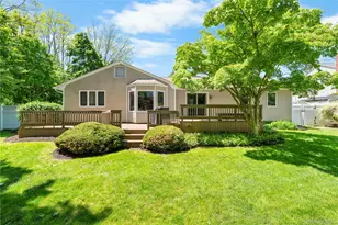 33 View Dr, Miller Place, NY 11764 - Photo 3