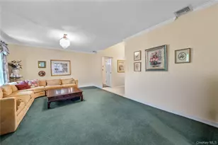 33 View Dr, Miller Place, NY 11764 - Photo 19