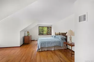 230 Sweet Hollow Rd, Huntington, NY 11743 - Photo 33