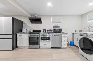 154-04 14th Ave, Whitestone, NY 11357 - Photo 11