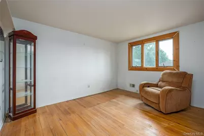 23 Lark Street, Pearl River, NY 10965 - Photo 13