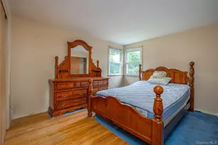 23 Lark St, Pearl River, NY 10965 - Photo 11