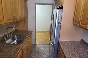 87-50 204th St, Hollis, NY 11423 - Photo 5