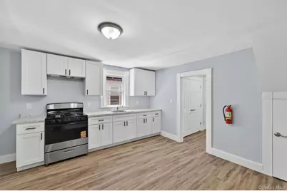 90 Montgomery Street #Upper, Middletown, NY 10940 - Photo 7