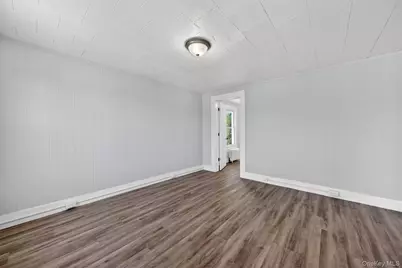 90 Montgomery Street #Upper, Middletown, NY 10940 - Photo 17