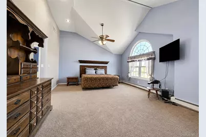 67 Sequoia Way, Holbrook, NY 11741 - Photo 9