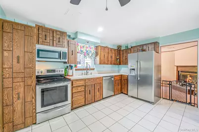 3 Otsego Avenue, Dix Hills, NY 11746 - Photo 9