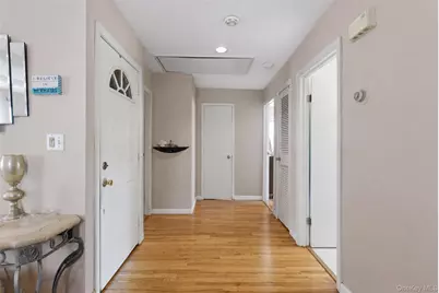 325 Glenbrook Avenue, Yonkers, NY 10705 - Photo 19