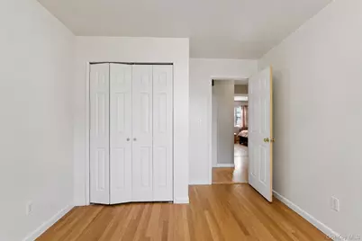 325 Glenbrook Avenue, Yonkers, NY 10705 - Photo 17