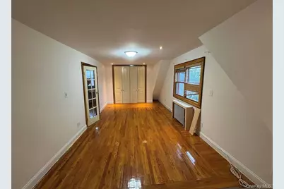 [Address not provided], Flushing, NY 11358 - Photo 3