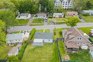 8 Cayuga Dr, Peekskill, NY 10566 - Photo 3