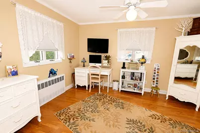 223 W End Avenue, Massapequa, NY 11758 - Photo 15