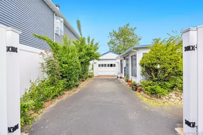 431 Argyle Road, East Meadow, NY 11554 - Photo 27