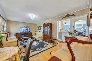 431 Argyle Rd, East Meadow, NY 11554 - Photo 9