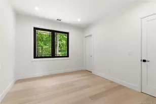 97 Parkway Dr, Roslyn Heights, NY 11577 - Photo 33